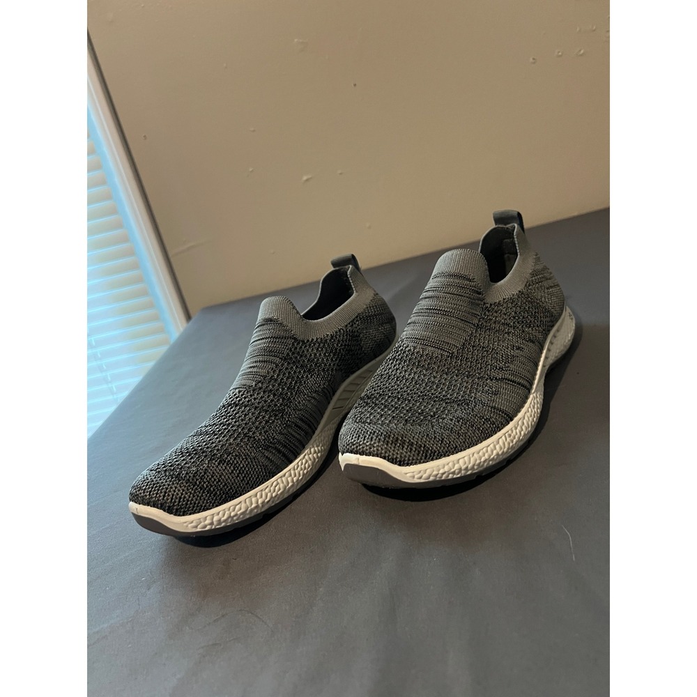 Tommy Bahama Womens Grey Knit Slip On Sneakers Size 9 Walking Shoes